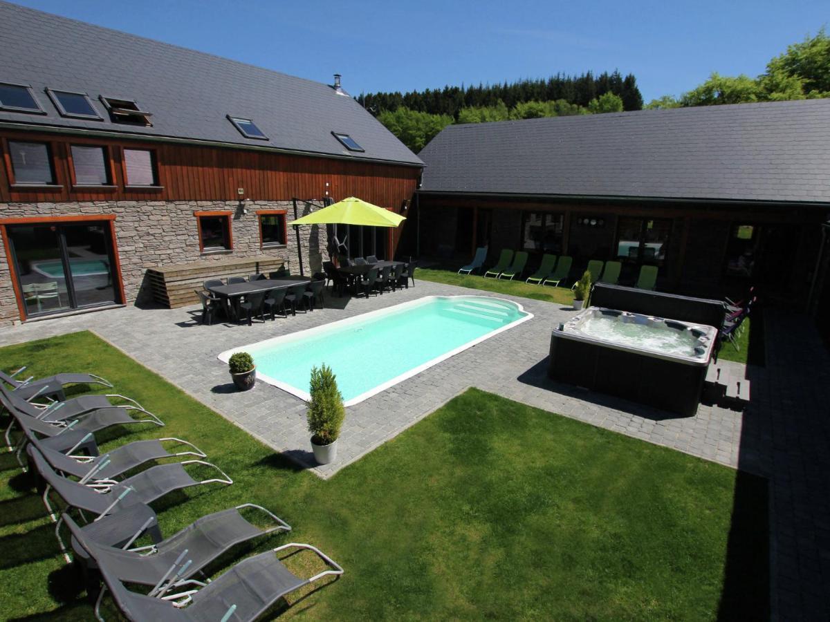 Beautiful Villa With Heated Outdoor Pool Manhay Exterior foto
