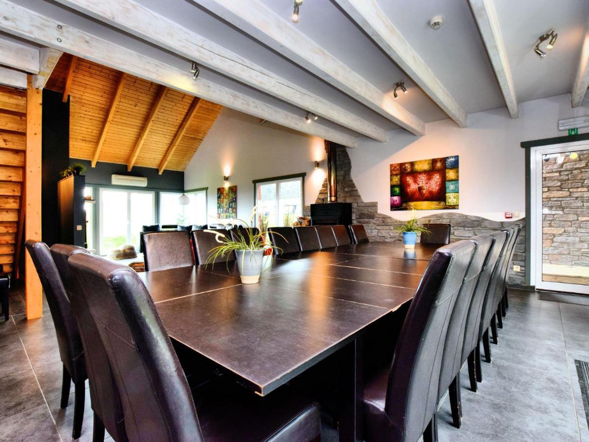 Beautiful Villa With Heated Outdoor Pool Manhay Exterior foto